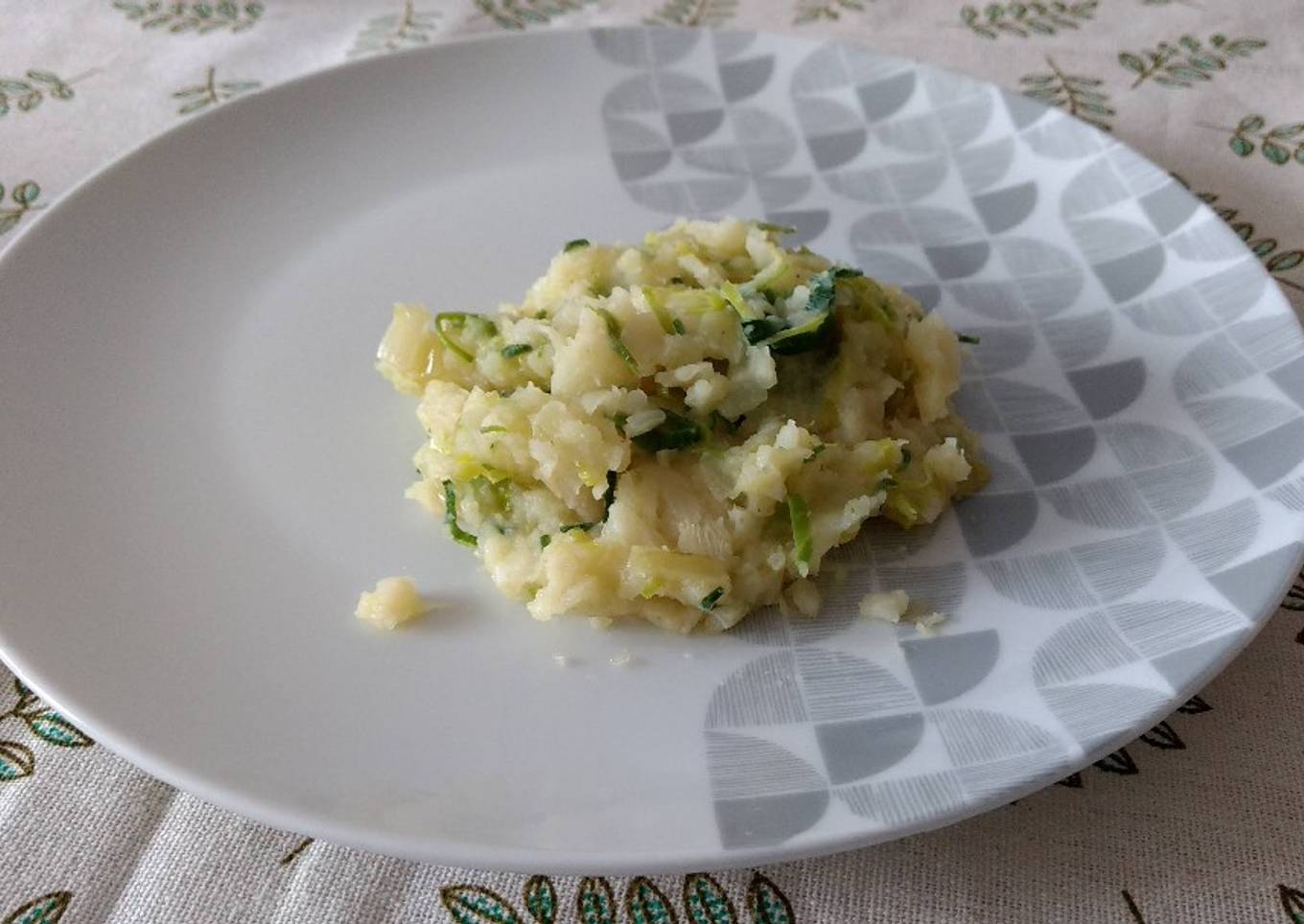 Smashed Parsnips and Potatoes Puree