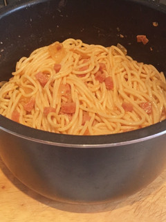 Una foto de Pasta con Jamón