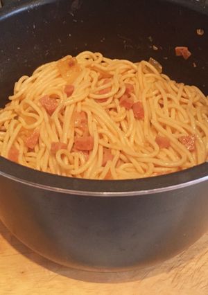 Una foto de Pasta con Jamón