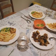 A picture of Salmon, Chips and Pea.