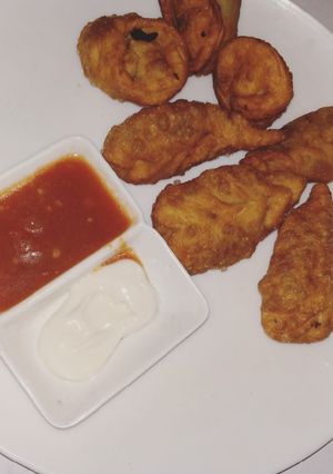 A picture of Chicken Fried Momos.