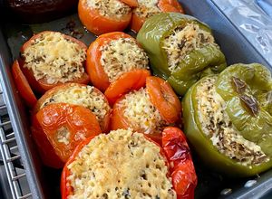 Foto resep Gemista / Greek stuffed tomatoes and peppers