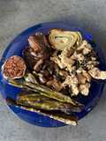 Verduras y setas con tofu y algas al horno