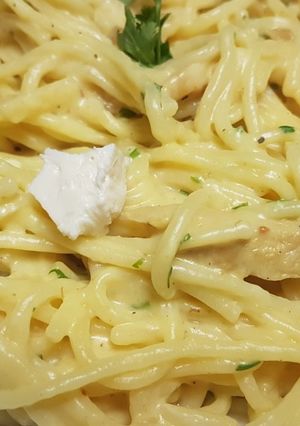 صورة لوصفة سباغيتي بالصلصة البيضاء 🍝 أكلة سريعة ولذيذة 🍗😋