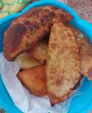 Empanada de espinaca a la crema, queso y choclo