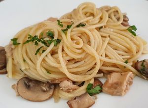 Foto principal de Spaghetti Tonno e Funghi