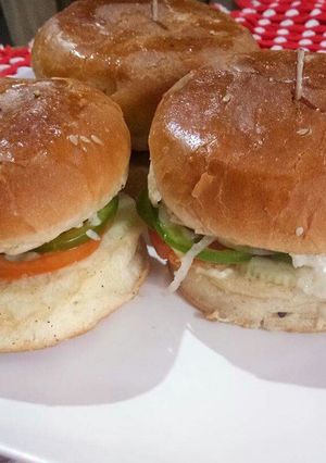 A picture of Cheese Burgar.