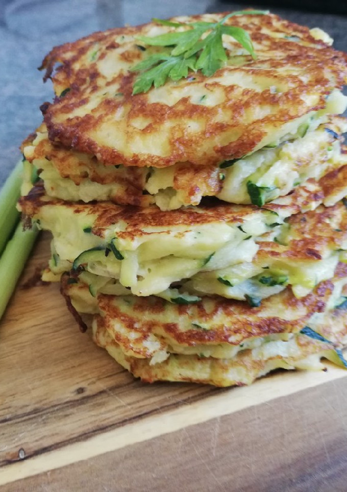 Una foto de Pancakes de calabacín 🥒