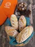 Raisin Chia Soft Sourdough (Sweet Stiff Starter)