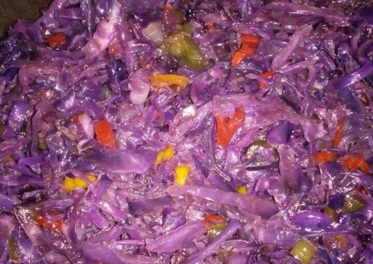 Steps to Make Quick Red Cabbage