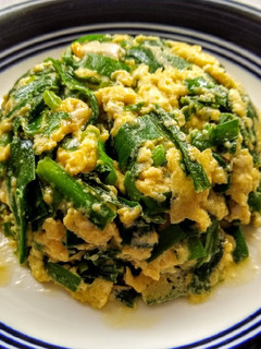 鹹蛋黃炒韭菜 的食譜成品照片