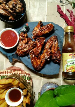 A picture of Sweet and sour Chicken Wings.