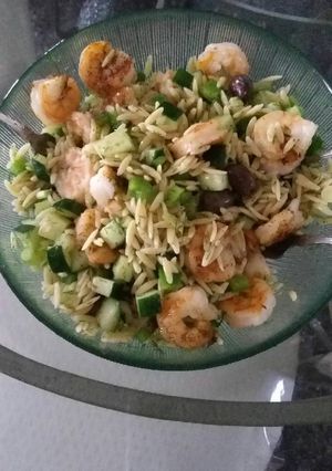 A picture of Orzo with dill pesto.