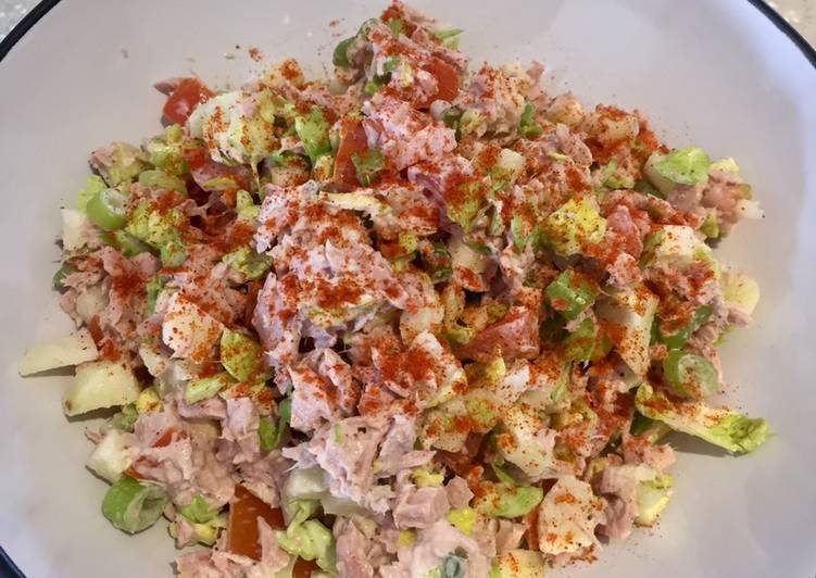 Recipe of Super Quick Homemade Fridge Clearing Tuna & Apple Salad