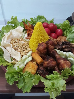 Foto resep Nasi kuning rice cooker
