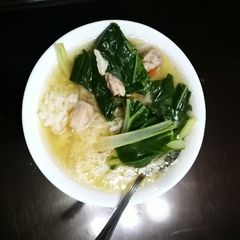 Ginisang Manok na May sabaw A picture of Ginisang Manok na May sabaw.