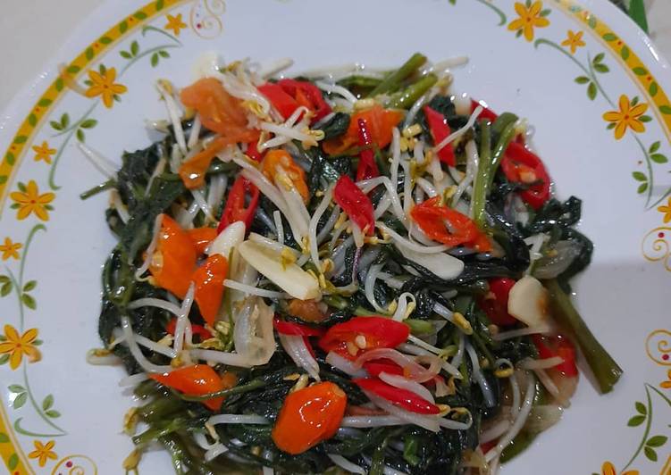 Tumis kangkung tauge