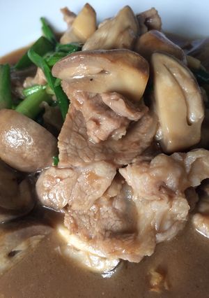 รูปของ หมูผัดน้ำมันหอย