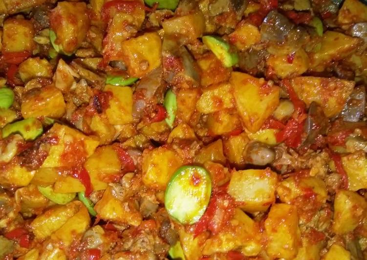 Sambel goreng kentang ati ayam