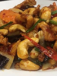 รูปของ ไก่ผัดเม็ดมะม่วงหิมพานต์