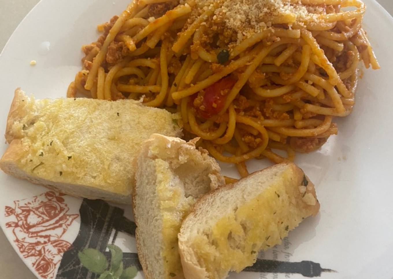 Spaghetti con carne molida