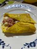 Omelette prosciutto e mozzarella
