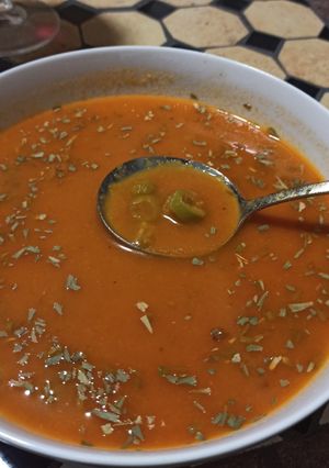 Una foto de Sopa de Aceitunas “María Félix”