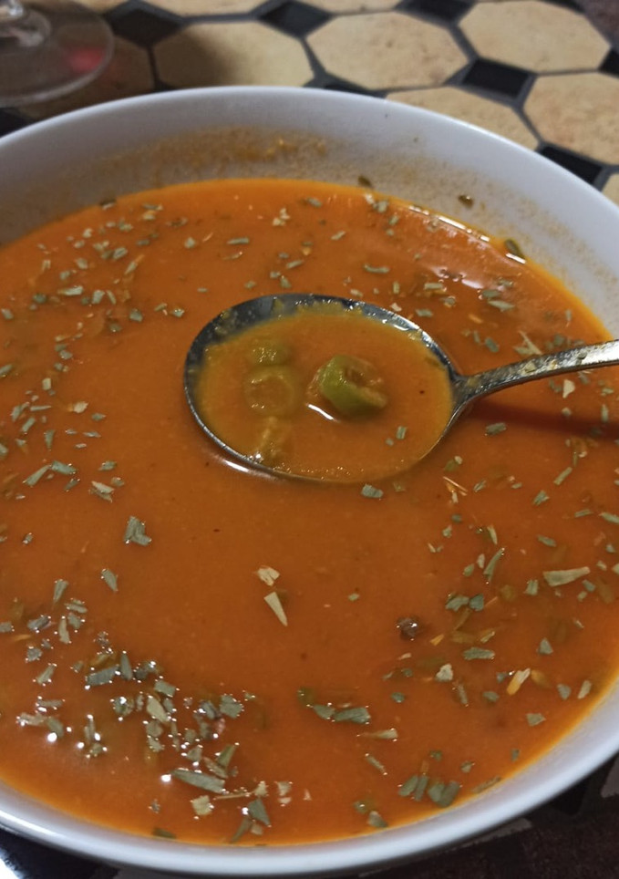 Una foto de Sopa de Aceitunas “María Félix”