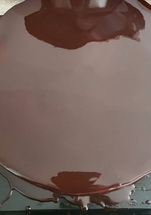 Une photo de Glaçage miroir cacao amer
