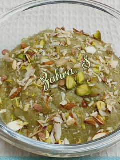 A picture of Lauki ka Halwa (Bottle gourd halwa).