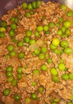 Una foto de Guisantes con carne picada