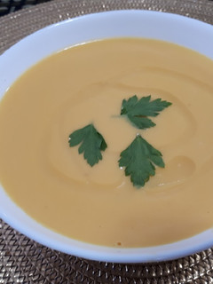 Una foto de Sopa crema de calabaza sin lactosa
