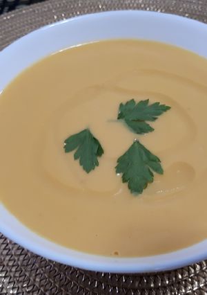 Foto principal de Sopa crema de calabaza sin lactosa