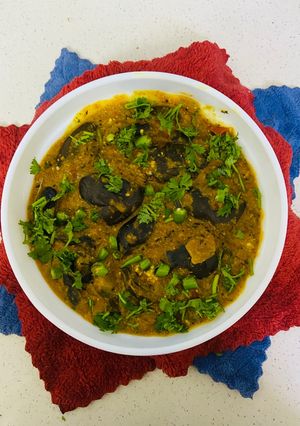 मसालेदार छोटे बैंगन की सब्जी (राजस्थानी स्टाइल) रेसिपी मुख्य फोटो