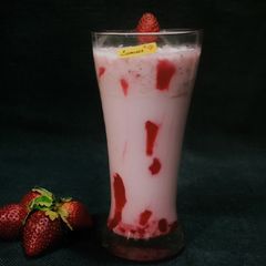 Strawberry milkshake A picture of Strawberry milkshake.