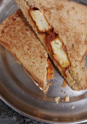 A picture of Paneer sandwich.