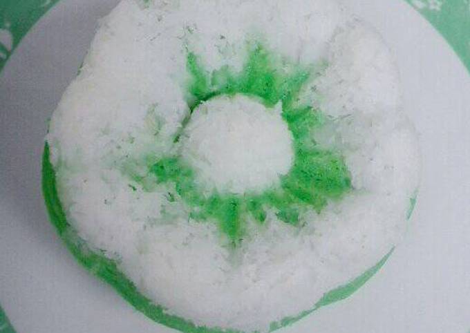 Langkah Mudah untuk Menyiapkan Putu Ayu sederhana Anti Gagal