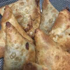 A picture of Vegetable Samosa.