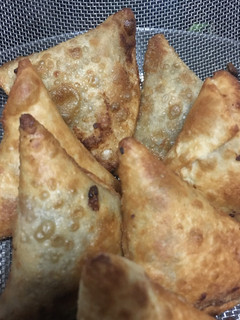 A picture of Vegetable Samosa.