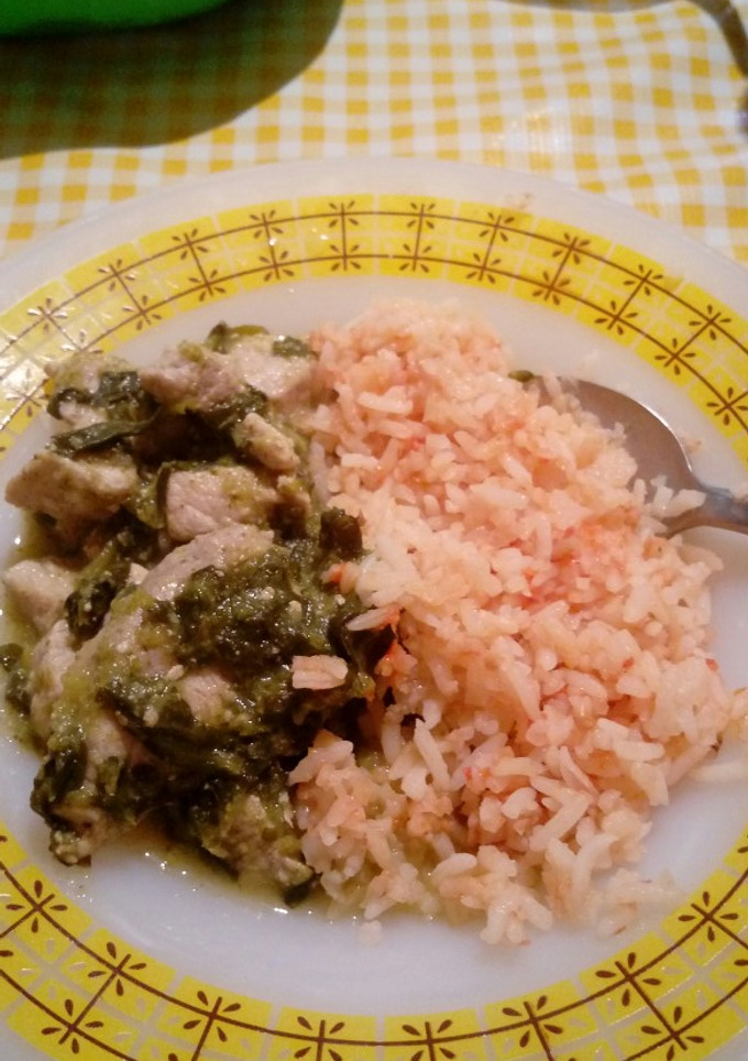 Una foto de Carne de puerco en salsa verde