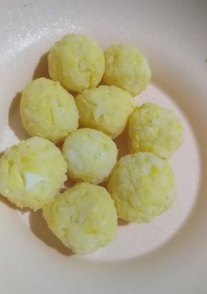 Foto resep Mpasi 10 bulan nasi + keju + kuning telur yampung