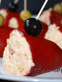 Una foto de Piquillos rellenos fríos