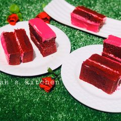 A picture of Red velvet cake.