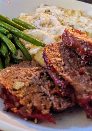 A picture of Easy Meatloaf.