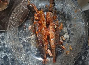 Hình của món Cá Nục chiên sốt nuớc mắm.