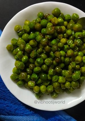 सिम्पल हरे मटर फ्राई (simple hare matar fry recipe in Hindi) रेसिपी मुख्य फोटो