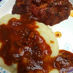 A picture of Meatloaf and Mashed Potatoes.