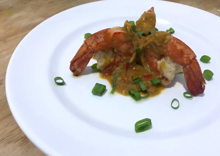 Pan-Seared Prawn with Salted Egg Sauce