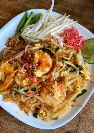 A picture of Pad Thai.