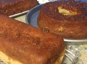 Una foto de Budín de pan a mi estilo con dulce de batata y de membrillo